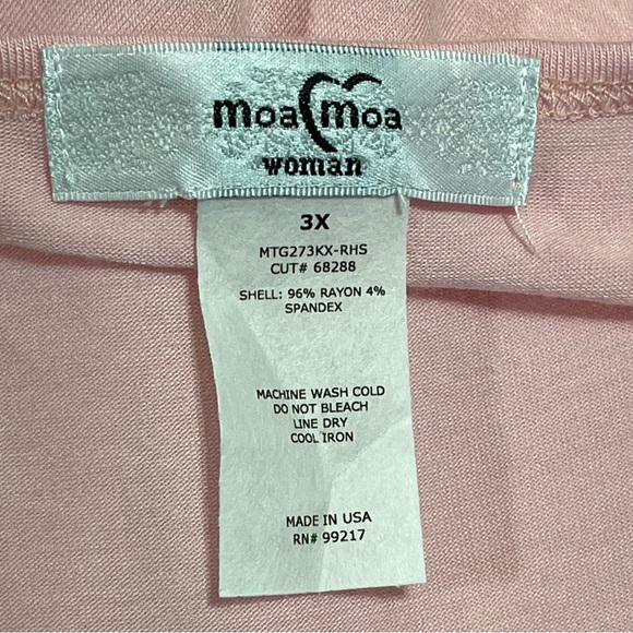 🩷NWT🩷 Moa Moa Plus Size Save The Bees Graphic Tshirt  Size 3X - Picture 4 of 4